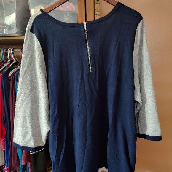 Spring sweater - Picture 2 of 3